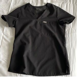 Figs Black Scrub Top